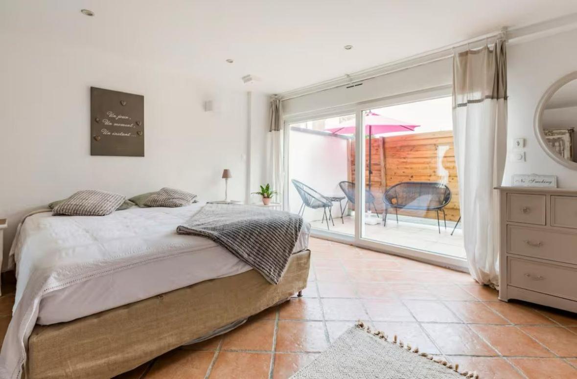 Escapade Pres De Lille - Appartement Charmant Avec Terrasse Et Parking Privee 몽장바뢸 외부 사진