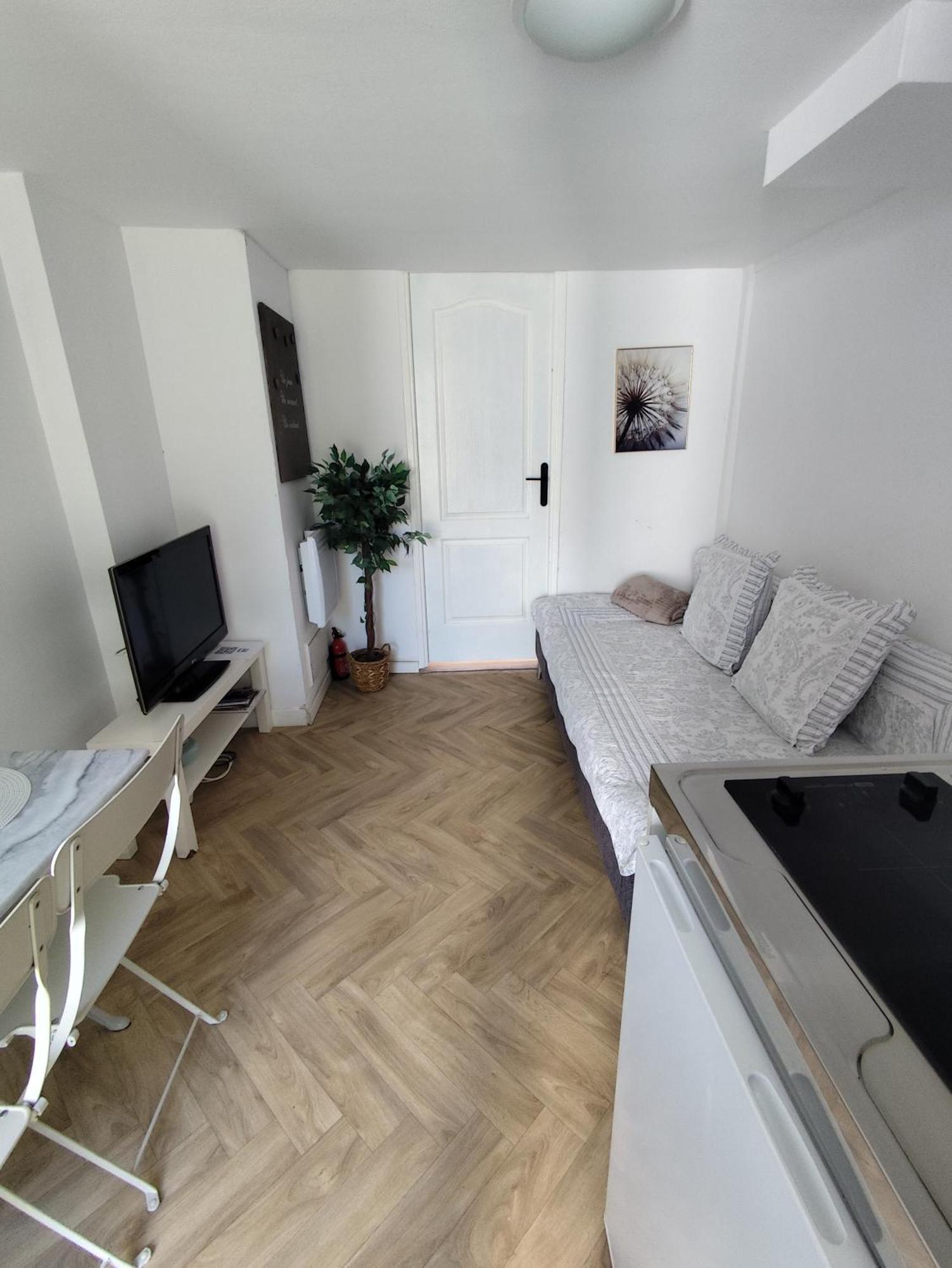 Escapade Pres De Lille - Appartement Charmant Avec Terrasse Et Parking Privee 몽장바뢸 외부 사진