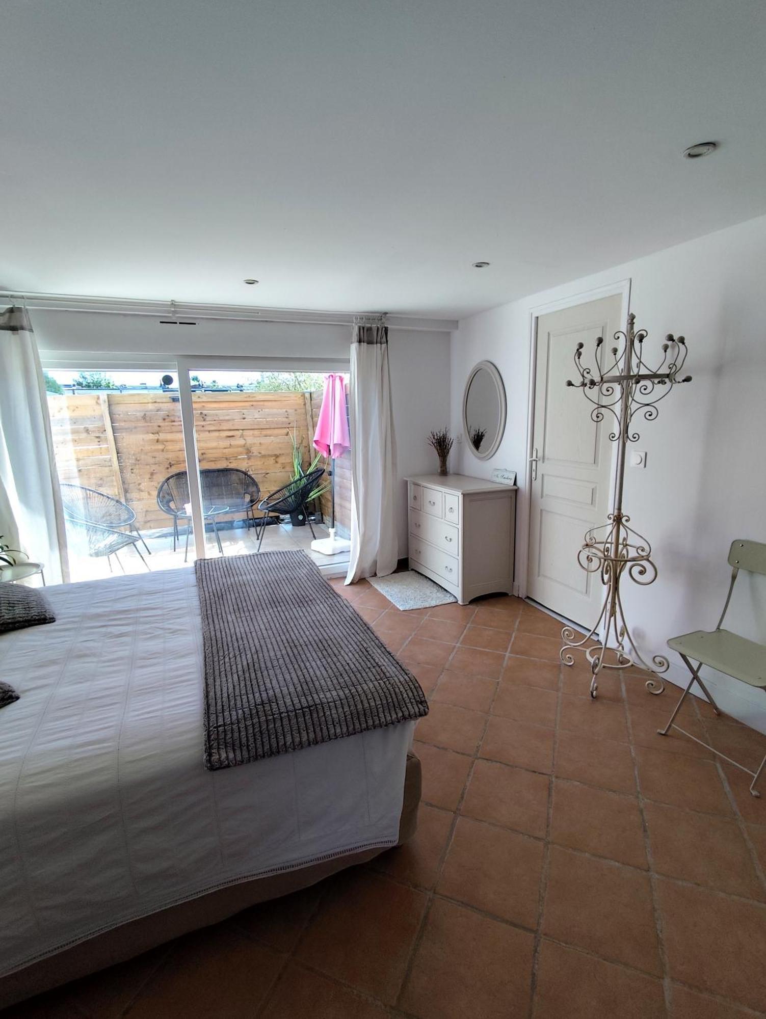 Escapade Pres De Lille - Appartement Charmant Avec Terrasse Et Parking Privee 몽장바뢸 외부 사진