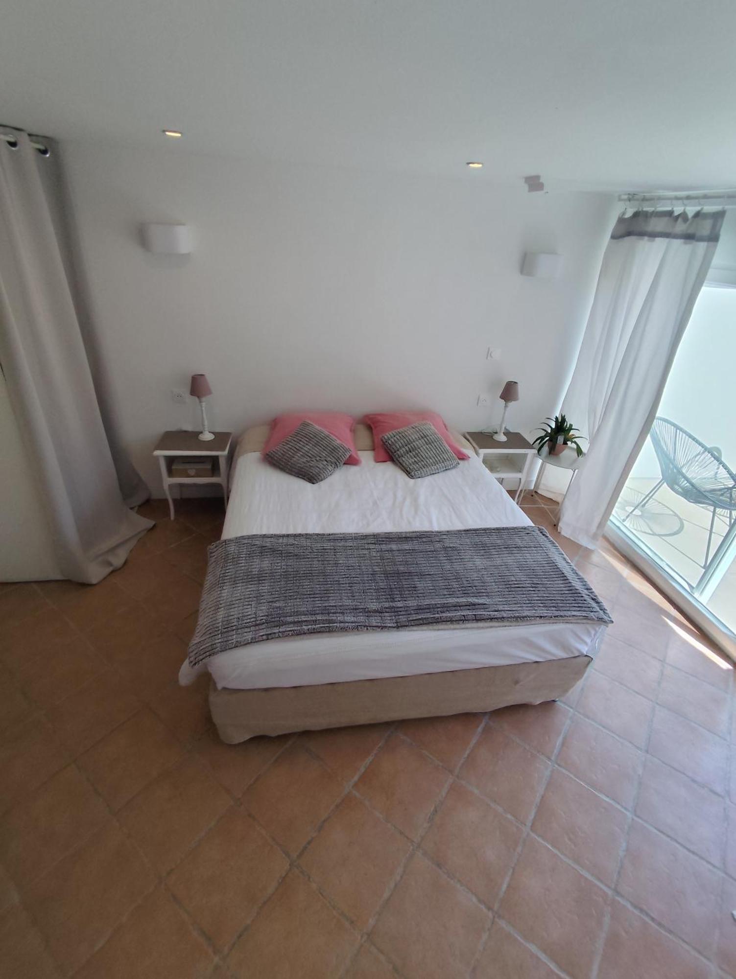 Escapade Pres De Lille - Appartement Charmant Avec Terrasse Et Parking Privee 몽장바뢸 외부 사진